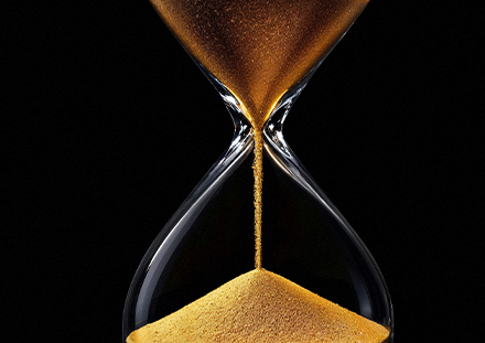 Photo Sablier plus que qulques jours pour effectuer les achats auprès d'EA ou d'ESAT. Actu UFIPH | Inclusion • Taxes AGEFIPH / OETH